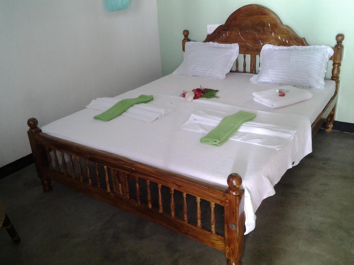 Dolphinchilling Hotel Alankuda Ngoại thất bức ảnh