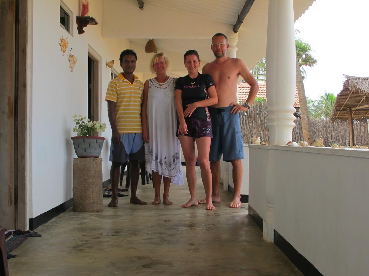 Dolphinchilling Hotel Alankuda Ngoại thất bức ảnh